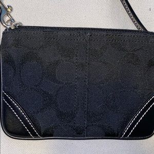 Coach change holder!